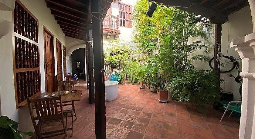 Casa Digna Homestay *